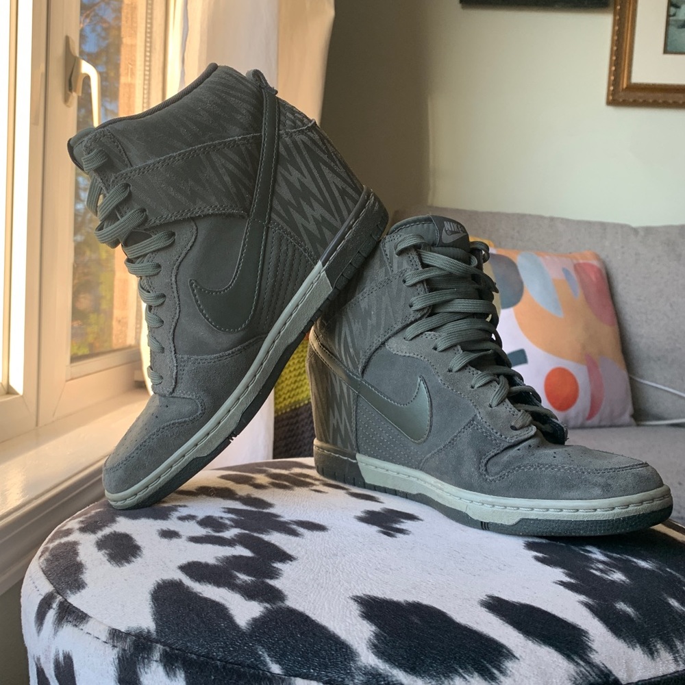 Nike Sky Hi Wedge Essential Suede Zig Zag Pattern